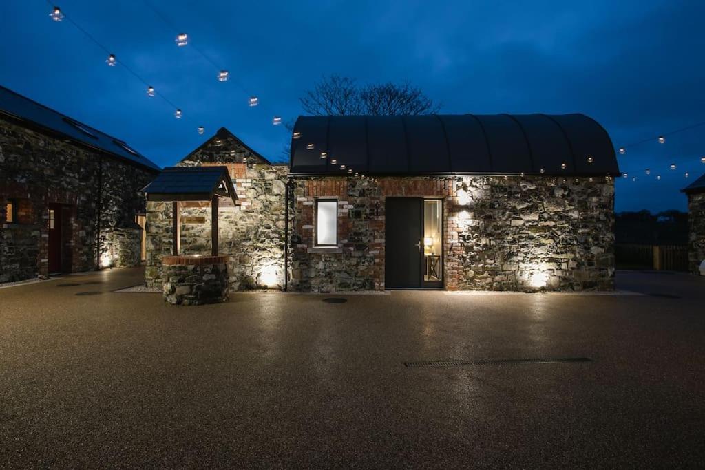 The Barn At Corrstown Village Портръш Екстериор снимка